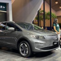 Aletra L8 EV: Saingan BYD M6 Seharga Rp 400 Jutaan