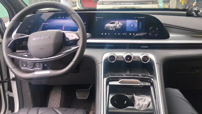 Interior OMODA O9