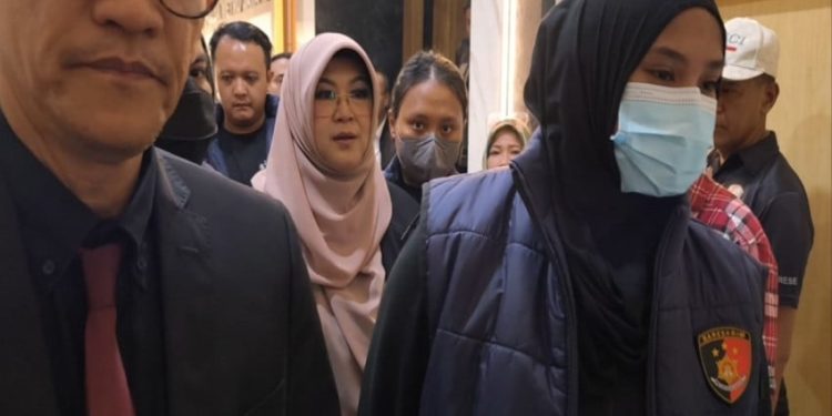 Apartemen Disita Sebelum Sidang Ijazah Jokowi, Dokter Tifa Berikan Penjelasan