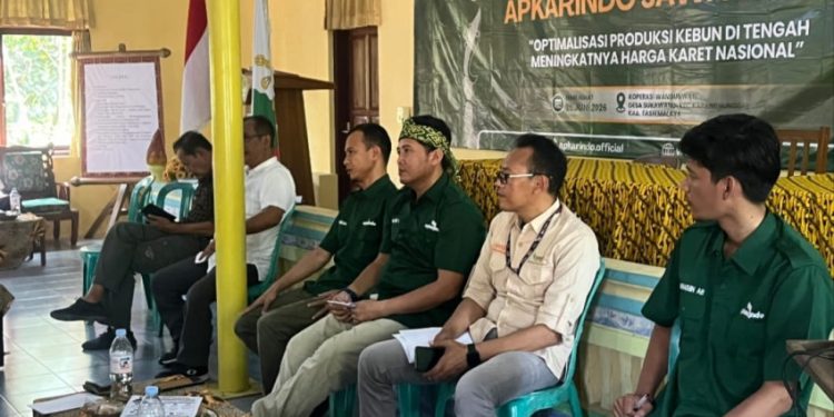 Rembug Tani di Tasikmalaya Perkuat Sinergi Demi Masa Depan Karet Rakyat