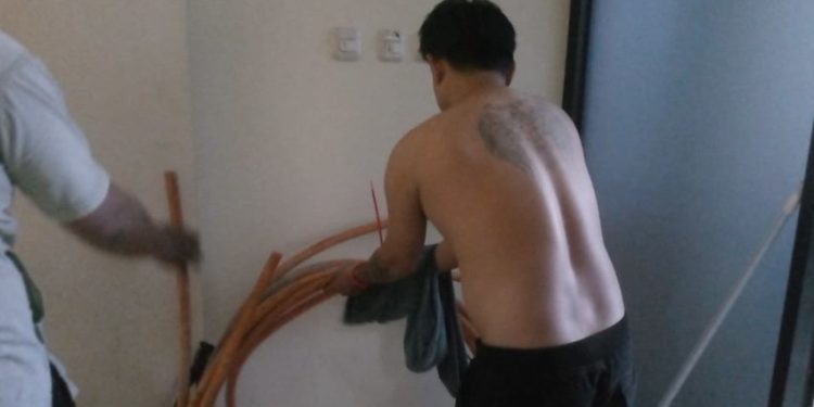Pencuri Kabel Senilai Rp143 Juta di Cikarang Selatan Ditangkap Saat Beraksi