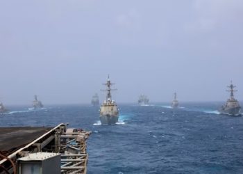 20 Kapal Perang Berkeliaran di Timur Tengah saat Iran dan Amerika Saling Serang