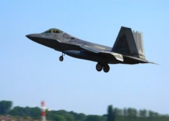 AS Tarik 10 Jet Tempur Siluman F-22 Raptor dari Perang Iran secara Diam-Diam