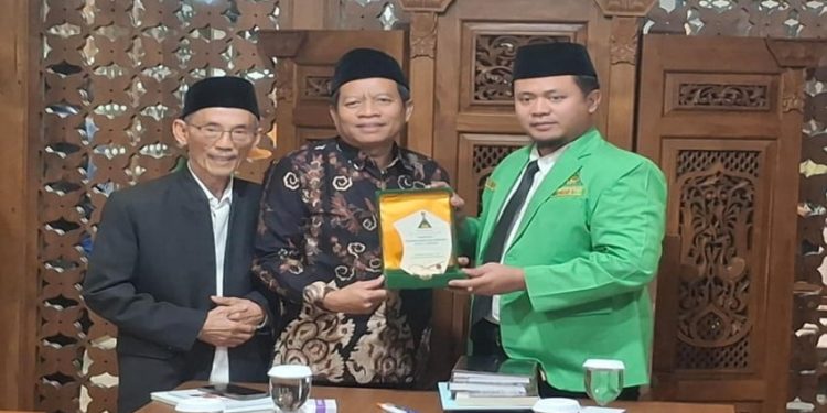 Audiensi dengan Kemendikdasmen, AMRI Perkenalkan Tokoh Pembaharu Pendidikan Abad 18