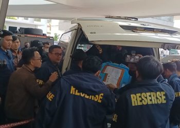 Don Ritto Diserahkan ke Kejagung, Polisi Serahkan Barang Bukti Korupsi dan TPPU