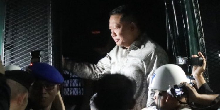 Eks Jampidsus Ditahan di Rutan KPK Tanpa Rompi
