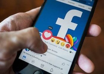 Uji Coba Tampilan Video Layar Penuh Facebook Mirip TikTok
