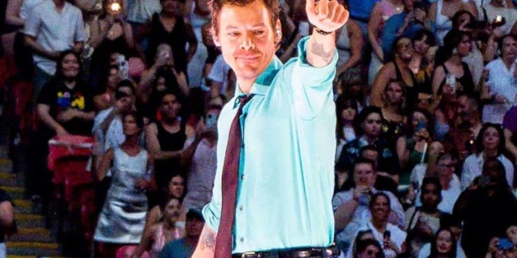 Harry Styles Batalkan Konser di Sao Paulo karena Masalah Kesehatan