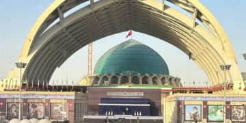Salat Jenazah Khamenei dan 4 Anggota Keluarganya di Iran setelah Dibunuh AS-Israel