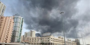 Iran Serang 85 Situs Militer di Bahrain dan Kuwait, Situasi Memanas Saat Pemakaman Khamenei