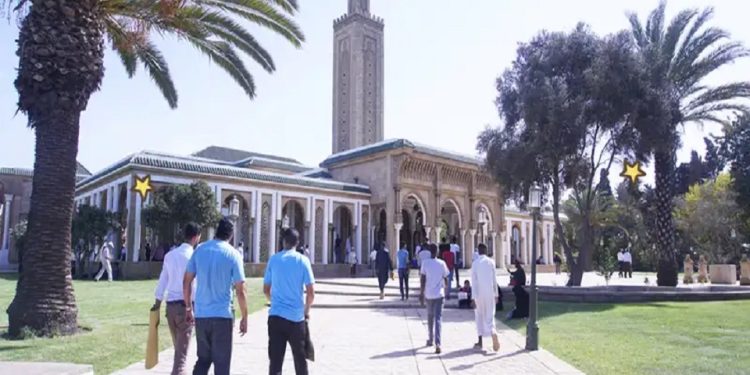 Keutamaan Berjalan Kaki ke Masjid Saat Salat Jumat yang Tidak Boleh Disepelekan