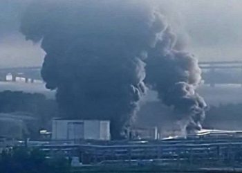 Kilang Minyak dan Pangkalan Kapal Perang St Petersburg Diserang Drone Ukraina