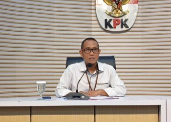 Tiga Tersangka Kasus Suap Dana Hibah Pokmas Ditahan KPK di Jawa Timur