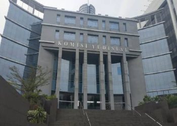 Tindak Lanjut Laporan Kubu Nadiem Makarim oleh KY