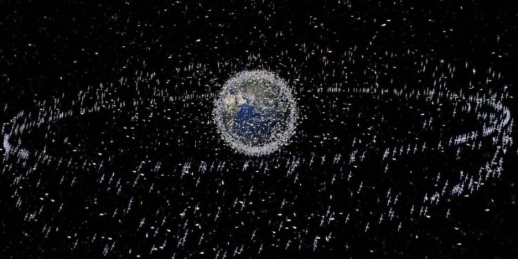 Mengapa Orbit Bumi Berputar Tanpa Kendali Ini Penyebabnya