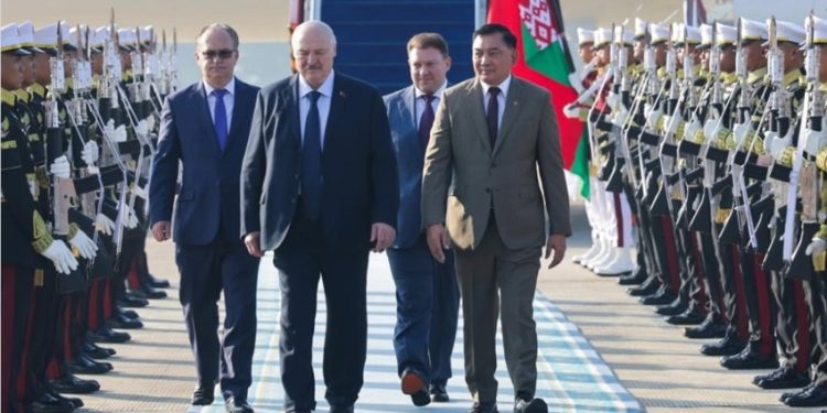 Presiden Belarus Tiba di Jakarta, Rencanakan Pertemuan dengan Prabowo Besok