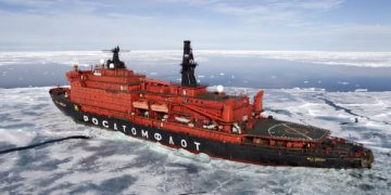 Putin Klaim Armada Kapal Pemecah Es Rusia Tanpa Pesaing di Dunia