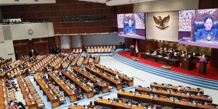 Rapat Paripurna RAPBN 2027 dan Calon Anggota BS OJK Diikuti 298 Anggota DPR