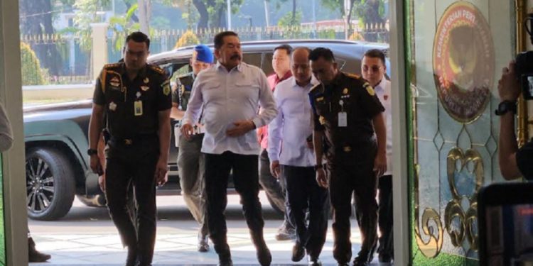 Rapat Satgas PKH di Kemenhan dihadiri Panglima TNI dan Jaksa Agung, Kapolri tidak hadir