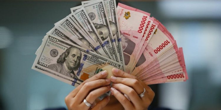 Rupiah Tertekan oleh Korupsi Besar dan Konflik AS-Iran, Hari Ini Capai Rp18.109 per USD