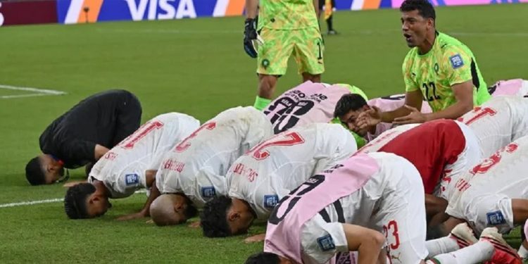 Sujud Viral di Piala Dunia 2026 dan Maknanya Menurut Islam