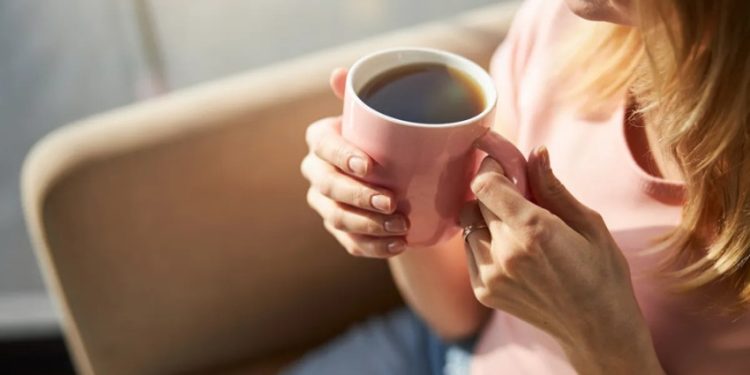Studi Menunjukkan Minum Kopi Pagi Hari Dapat Kurangi Risiko Penyakit Jantung