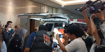 Laporkan Oknum Aparat Penyiksa Perempuan ke Bareskrim oleh Tim Hotman 911