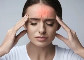 Tips Mengurangi Nyeri Kepala Nyut-nyutan Secara Sederhana Menggunakan Bola Tenis