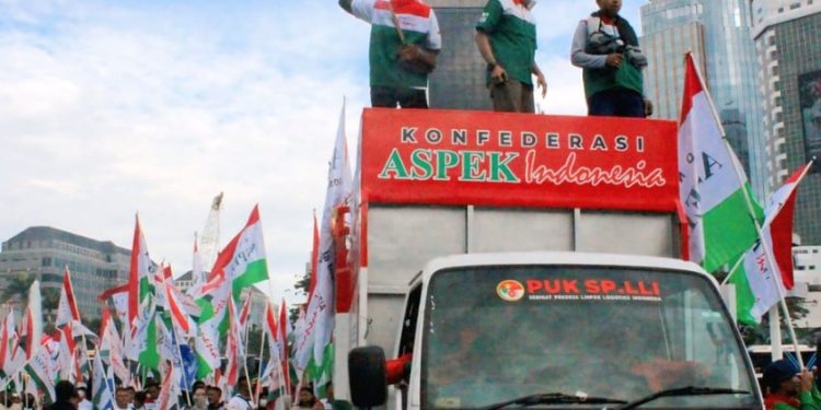 RUU Ketenagakerjaan Perlu Cegah PHK Massal dan Lindungi Hak Pesangon