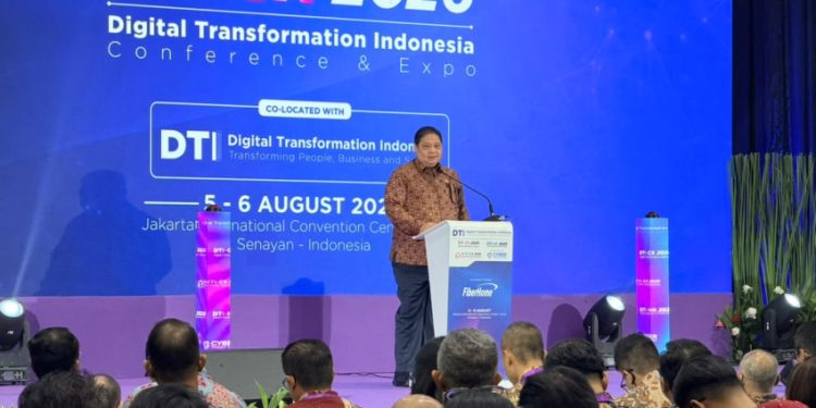 Bukan Hacker Terampil, Melainkan Manusia biasa