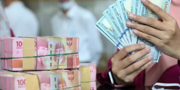 Rupiah Perkuat Diri ke Rp17.897 Didukung Cadev USD145,3 Miliar
