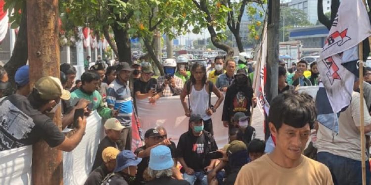 Penyampaian Aspirasi Tanpa Mengganggu Ketertiban
