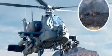 Helikopter Apache Angkatan Darat Jatuh dan Meledak, 2 Tentara Tewas