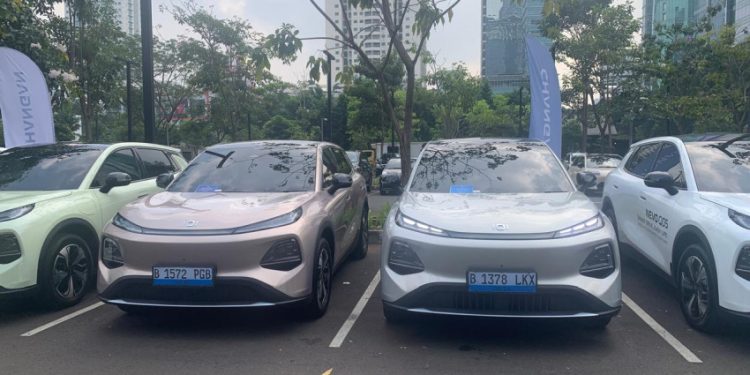 Uji Coba Mobil Listrik Cerdas Nevo Q05 yang Membuat Berkendara Lebih Praktis