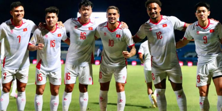 Vietnam Pertimbangkan Ganti Jersey ke Warna Putih Jelang Hadapi Timnas Indonesia