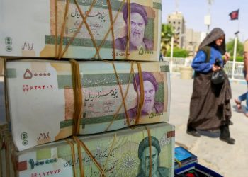 Rial Iran Anjlok ke Rekor Terlemah 1,98 Juta per USD Jelang Sanksi Terberat AS