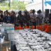 Kado HUT Ke-81 RI, BNN dan Bea Cukai Gagalkan Penyelundupan 2,6 Ton Sabu Cair