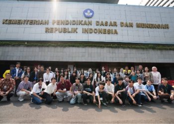 Kemendikdasmen Perkenalkan Pendekatan Pembelajaran STEM kepada Siswa dari Jepang