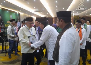 KLB Majelis Kaum Betawi Tetapkan Ketua Dewan Adat Bang Foke