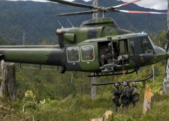 Evakuasi Warga Ugimba dari Daerah Rawan OPM Menggunakan Dua Helikopter Koops TNI Habema