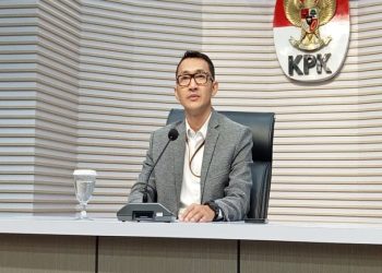 Uang SGD8.500 Disita dari Ruangan Kepala Imigrasi Jakarta Selatan