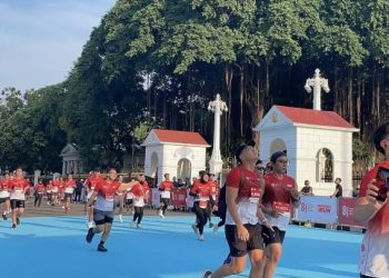 Lari 8 Kilometer Kostum Spider-Man Sugitno Curi Perhatian di Merdeka Run 2026