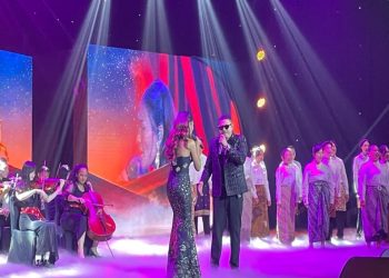 Novia Bachmid dan Toton Caribo Sukses Tampil di Panggung Pemimpin Daerah Awards 2026