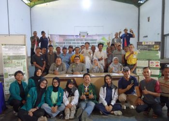 Prodi Biologi UNJ Ajarkan Biosekuriti untuk Peternak Domba dan Petani Linggajati dengan Drone