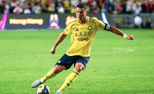 Ronaldo Ditarik Keluar, Al Nassr Raih Kemenangan Dramatis atas Al Ettifaq