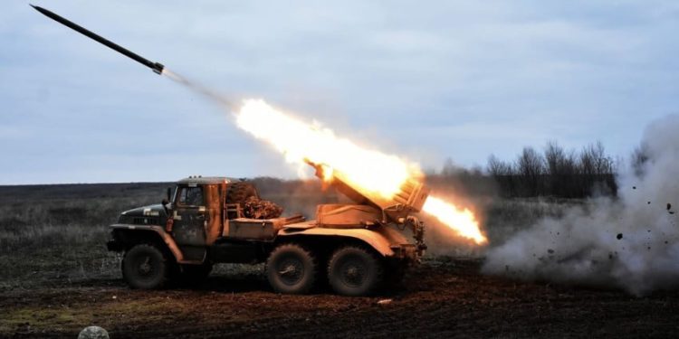 Mengapa Inggris Tetap Membantu Ukraina Saat Banyak Negara NATO Tak Mau Berkonflik dengan Rusia?