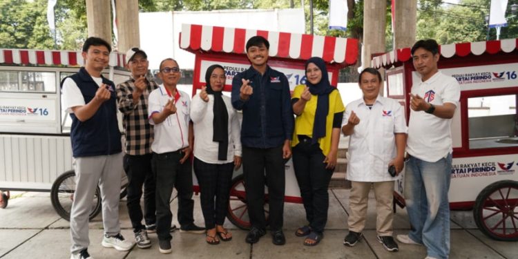 Gerobak untuk UMKM, Perindo Dukung Kemandirian Ekonomi Akar Rumput