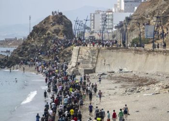 Spanyol Laporkan 48300 Migran Kembali ke Maroko dari Ceuta