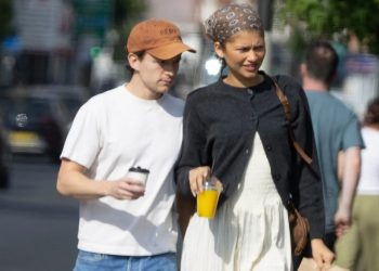 Sukses Brand New Day, Tom Holland dan Zendaya Rehat serta Liburan
