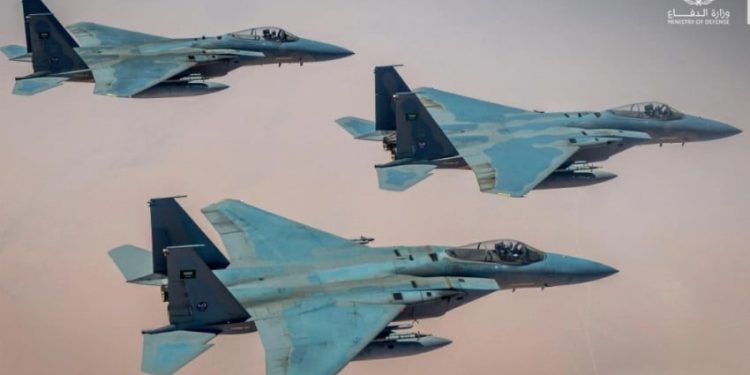 Serangan di Irak Targetkan Milisi Pendukung Iran Bukan Negara Irak Menurut Sumber Arab Saudi